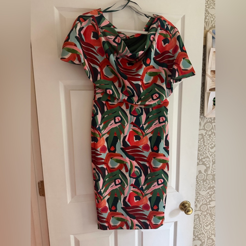 Alexia Admor Red and Green Abstract Midi Dress